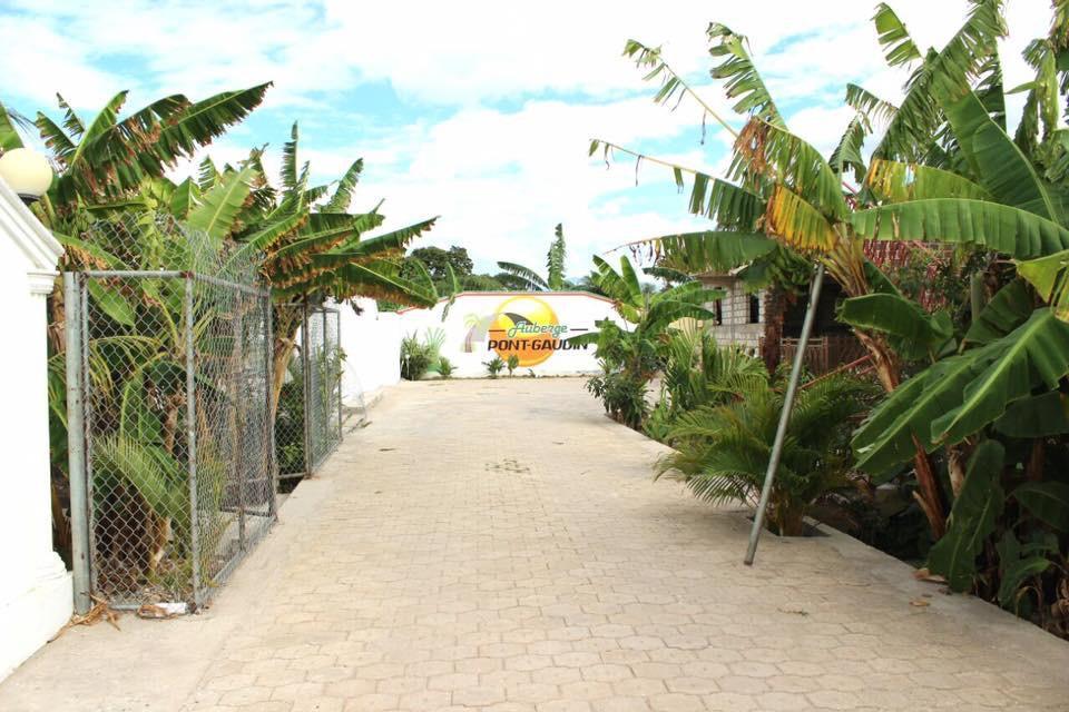 Auberge Pont-Gaudin Gonaives 외부 사진